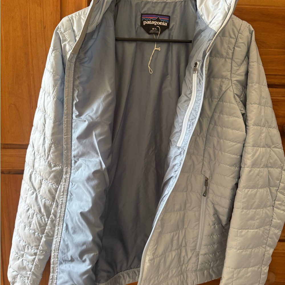 Patagonia Women's Blue Nano Puff Insulated Jacket Medium - Picture 4 of 5